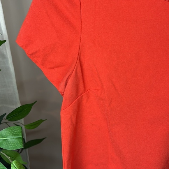 💛 SUGAR + LIPS Red Cropped Short Sleeve Blouse with Cut-out Detail Size XS - Picture 4 of 9